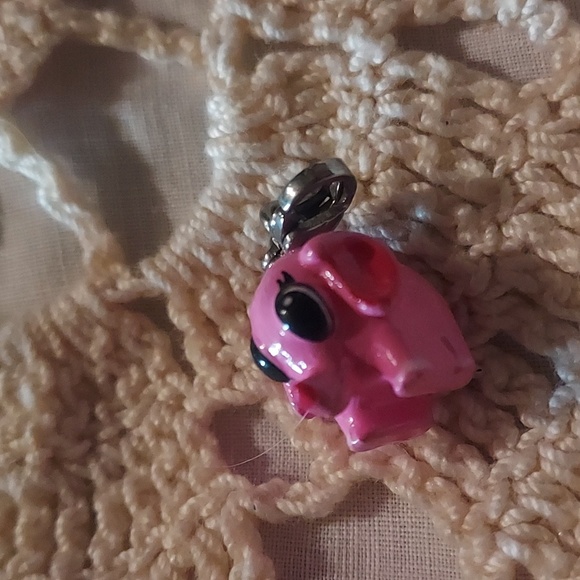 Rare charm u pink elephant charm - Picture 4 of 4